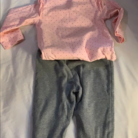 ⭐️Host Pick⭐️ Carter’s Bunny Set size 12 months - Picture 8 of 8